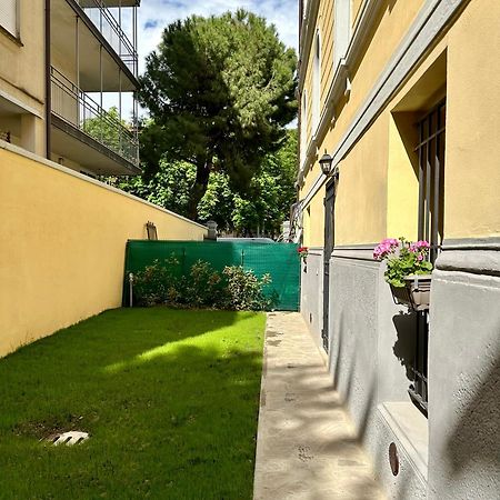 Mono Apartments Aldini Bologna Buitenkant foto